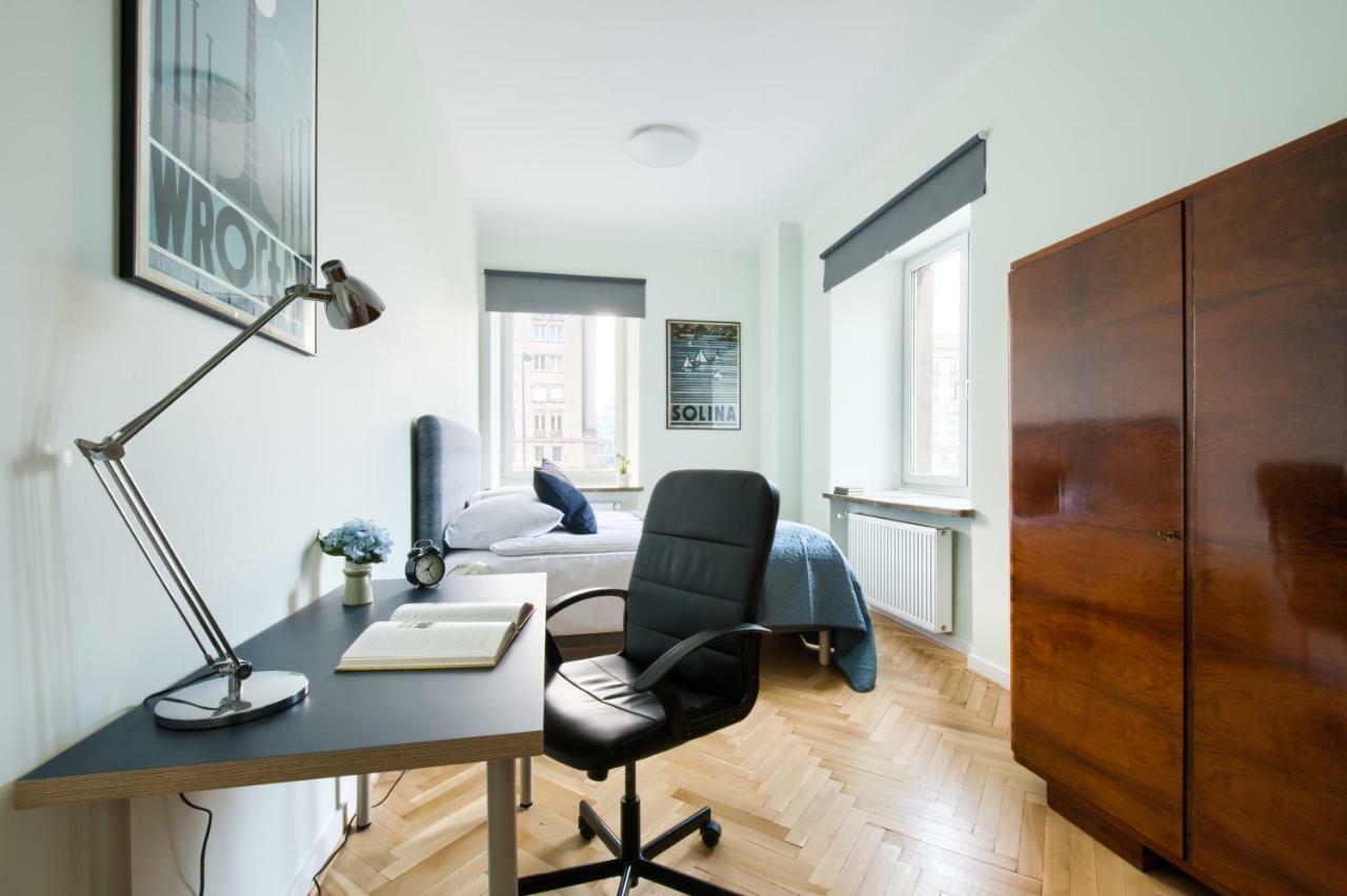 P&O City Center Apartments Varşovia Cameră foto